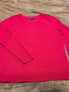 Torrid Bright Fuschia Pink Lightweight Crewneck Sweater Size 00 (10)